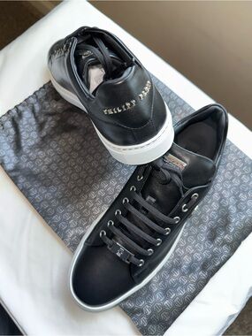 Philipp Plein Men's Black Leather Low-Top Sneakers with White Sole
